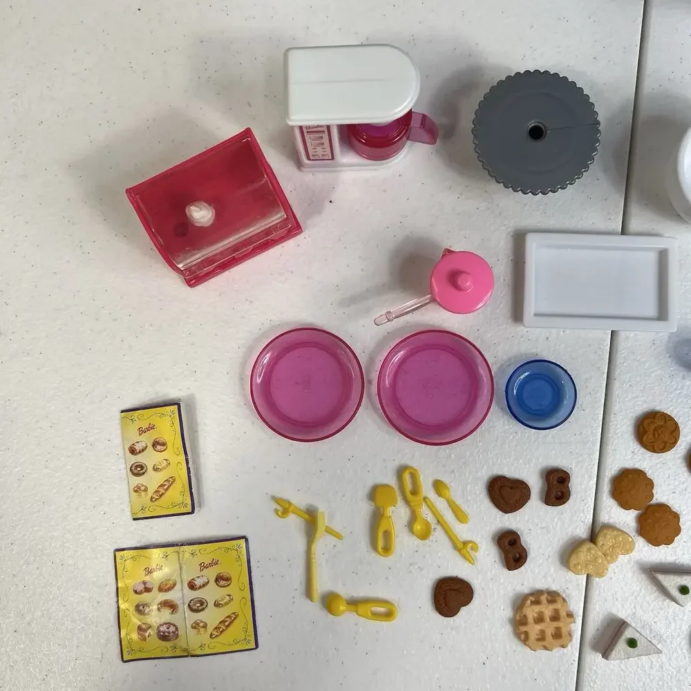 Vintage Barbie Doll Bake Shop Cafe Playset‎ Patio Table Chairs Accessories